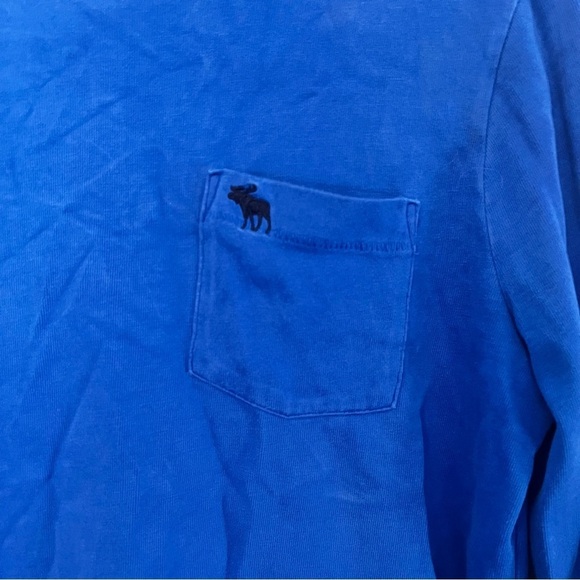 Abercrombie & Fitch Blue Long Sleeve Pocket Tee - Picture 2 of 3